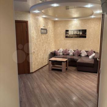 Сдается 1-комнатная квартира, 49 м²