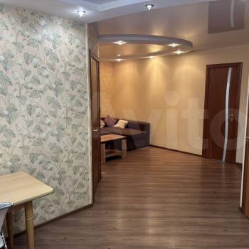 Сдается 1-комнатная квартира, 49 м²