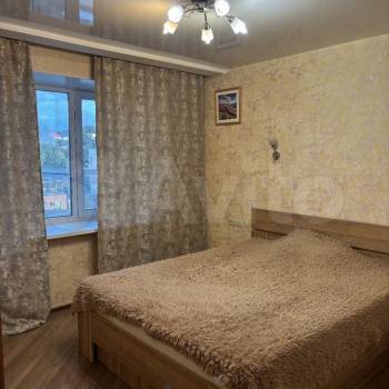 Сдается 1-комнатная квартира, 49 м²