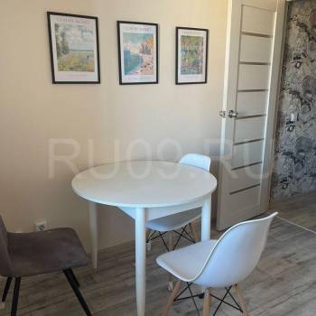 Продается 1-комнатная квартира, 39 м²