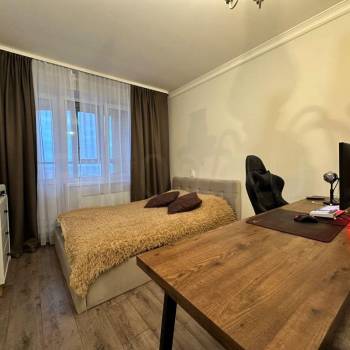 Продается 1-комнатная квартира, 35 м²