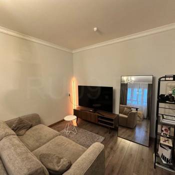 Продается 1-комнатная квартира, 35 м²