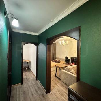 Продается 1-комнатная квартира, 35 м²