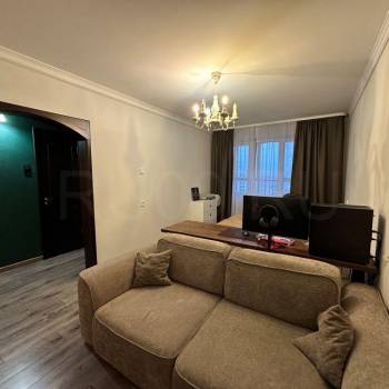 Продается 1-комнатная квартира, 35 м²