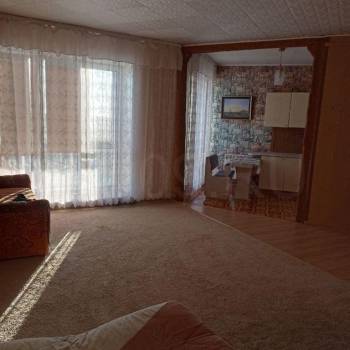 Сдается 1-комнатная квартира, 42 м²