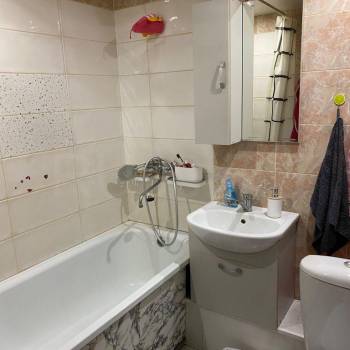 Продается 1-комнатная квартира, 35 м²