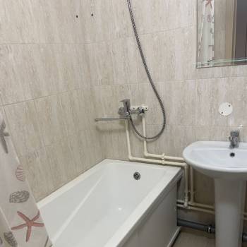 Сдается 1-комнатная квартира, 39 м²