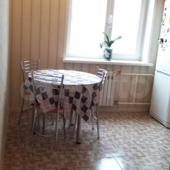 Продается Многокомнатная квартира, 70 м²