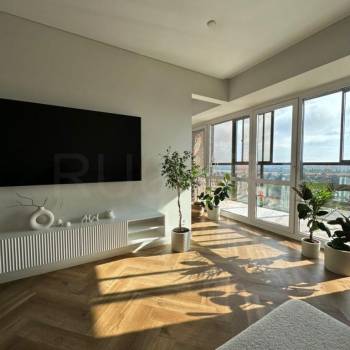 Продается 2-х комнатная квартира, 58 м²