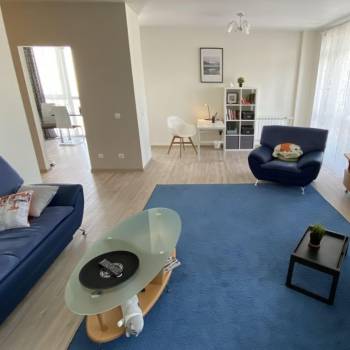 Сдается 2-х комнатная квартира, 76 м²