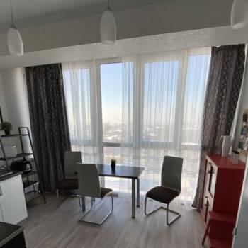 Сдается 2-х комнатная квартира, 76 м²