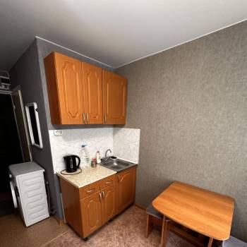 Сдается 1-комнатная квартира, 13 м²