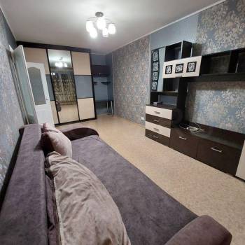 Сдается 1-комнатная квартира, 35 м²