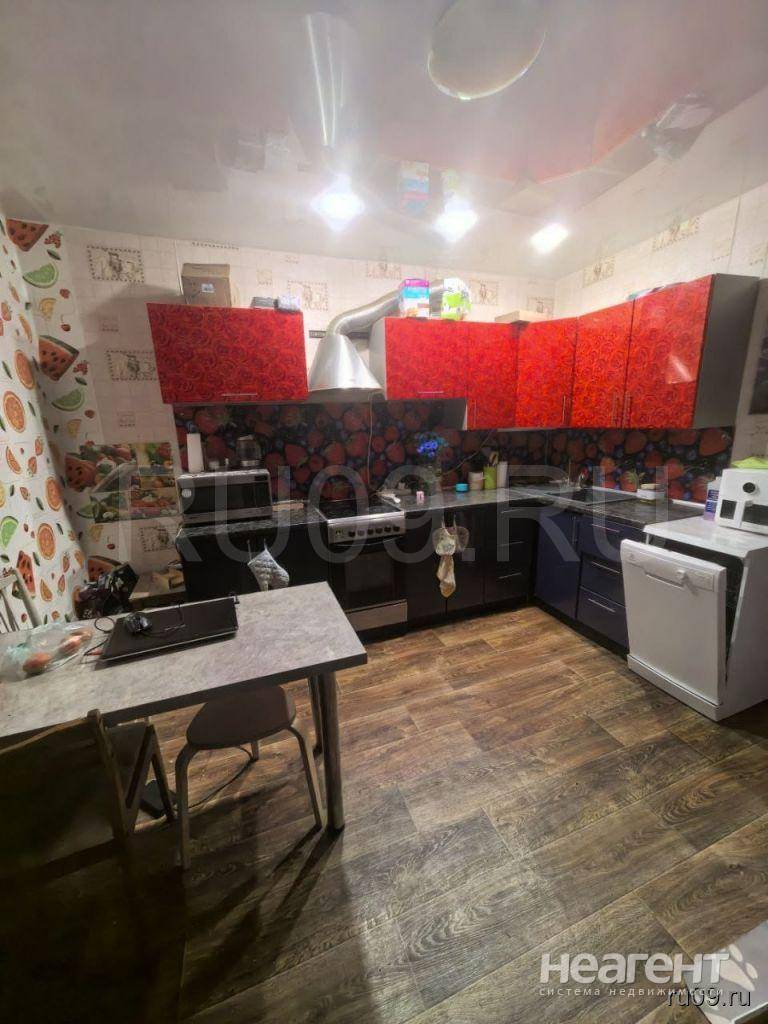 Сдаю 2-х комн. квартиру, Октябрьский рынок (ул. Любы Шевцовой)