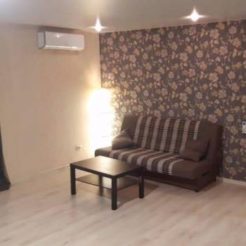 Сдается 2-х комнатная квартира, 70 м²