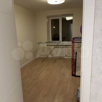 Продается 3-х комнатная квартира, 64 м²