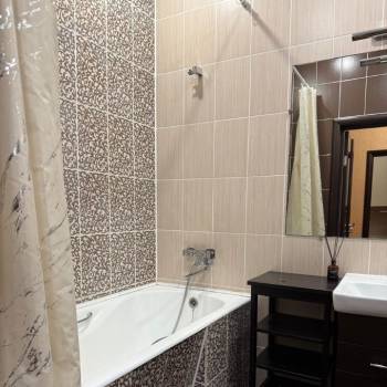 Сдается Многокомнатная квартира, 84 м²