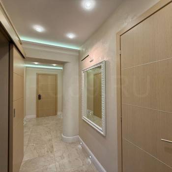 Продается Многокомнатная квартира, 18 м²