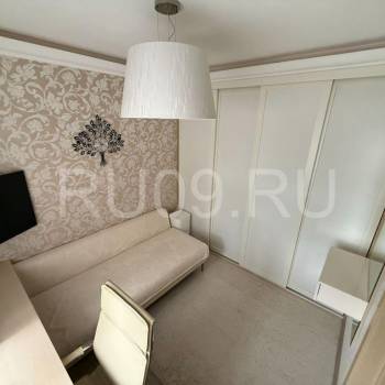 Продается Многокомнатная квартира, 18 м²