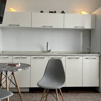 Продается 1-комнатная квартира, 42,8 м²