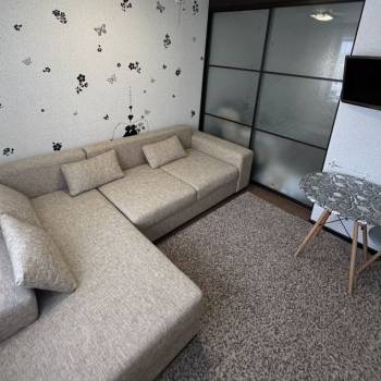 Продается 1-комнатная квартира, 42,8 м²