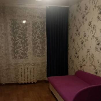 Продается Многокомнатная квартира, 61 м²