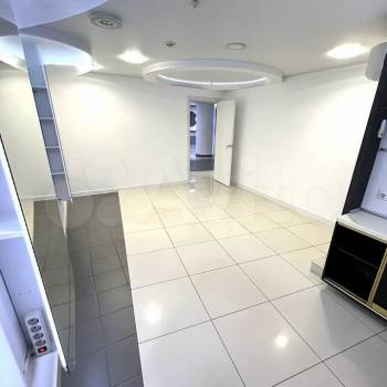 Сдается Нежилое помещение, 132 м²