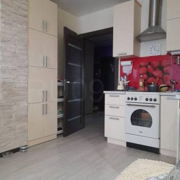 Продается 1-комнатная квартира, 40 м²