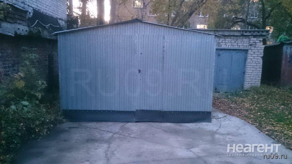 Сдается гараж, Площадь Дзержинского (проспект Кирова)