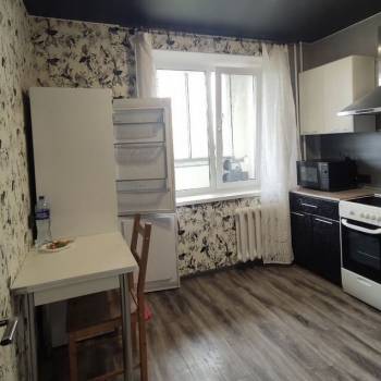 Сдается 1-комнатная квартира, 39 м²