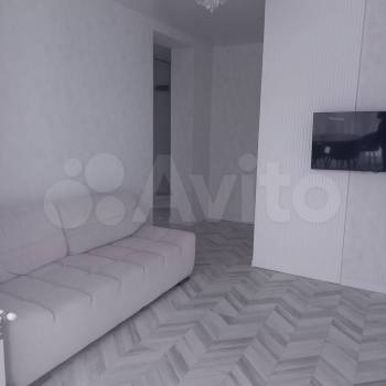 Сдается Многокомнатная квартира, 53,3 м²