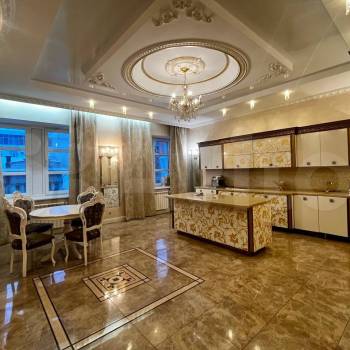 Продается Многокомнатная квартира, 205,3 м²