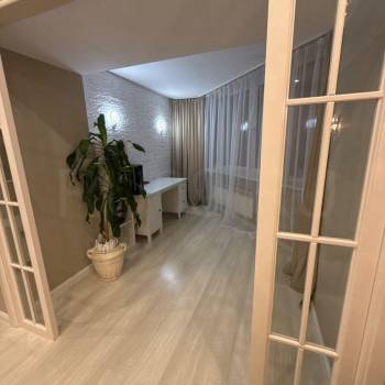 Продается 3-х комнатная квартира, 100 м²