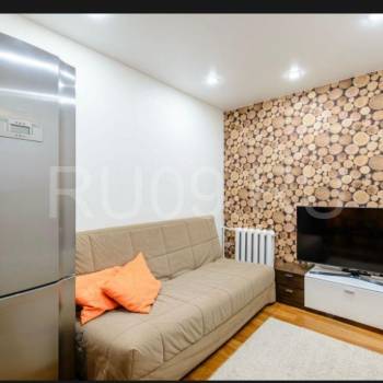 Продается 1-комнатная квартира, 45 м²