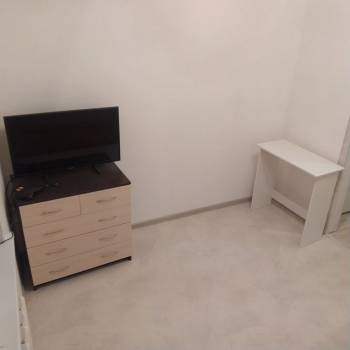 Продается 1-комнатная квартира, 12,8 м²