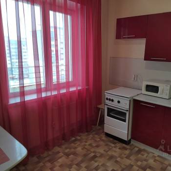 Сдается 1-комнатная квартира, 39 м²