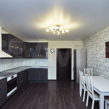 Продается 2-х комнатная квартира, 96 м²