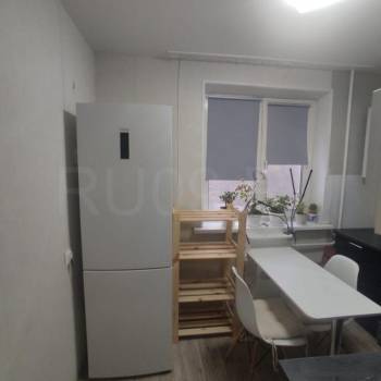 Продается 1-комнатная квартира, 36 м²