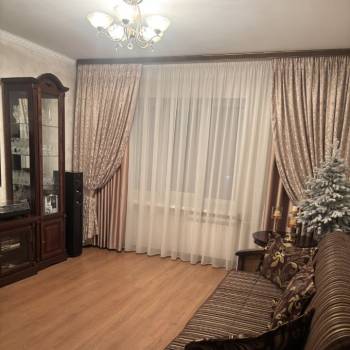 Продается Многокомнатная квартира, 73,5 м²