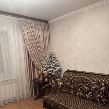 Продается Многокомнатная квартира, 73,5 м²