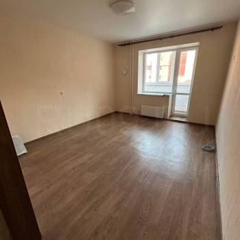 Продается 1-комнатная квартира, 42 м²