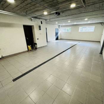 Сдается Нежилое помещение, 80 м²