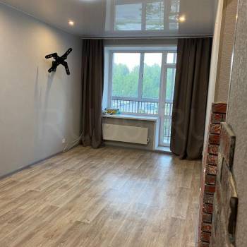 Сдается 1-комнатная квартира, 41 м²