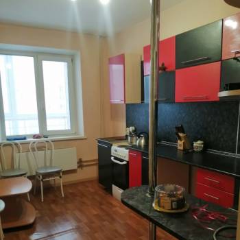 Продается 3-х комнатная квартира, 76,8 м²