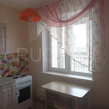 Сдается 1-комнатная квартира, 38 м²