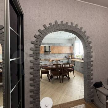 Продается Дом, 305 м²