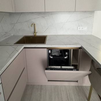 Сдается 1-комнатная квартира, 37,5 м²