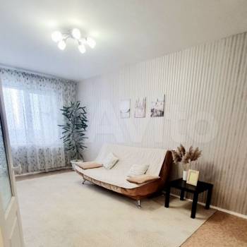 Продается 1-комнатная квартира, 37 м²