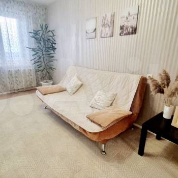 Продается 1-комнатная квартира, 37 м²