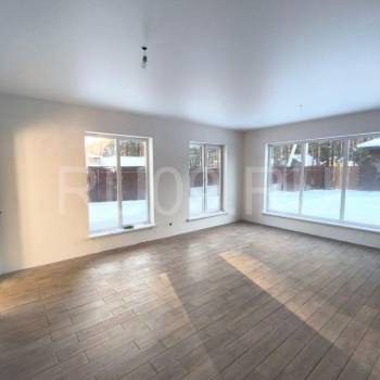 Продается Дом, 183 м²